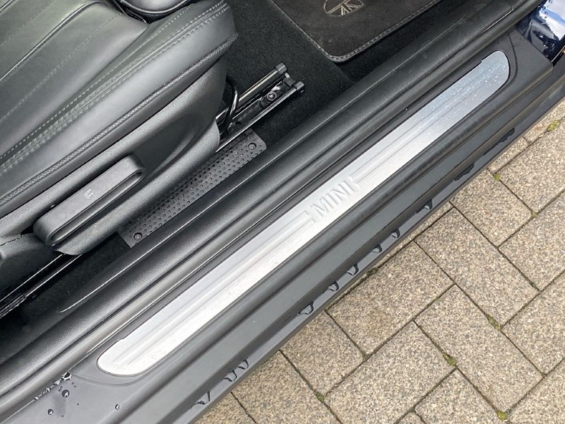 2023 (23) MINI HATCHBACK 1.5 Cooper Exclusive Premium 3dr Auto 4776160