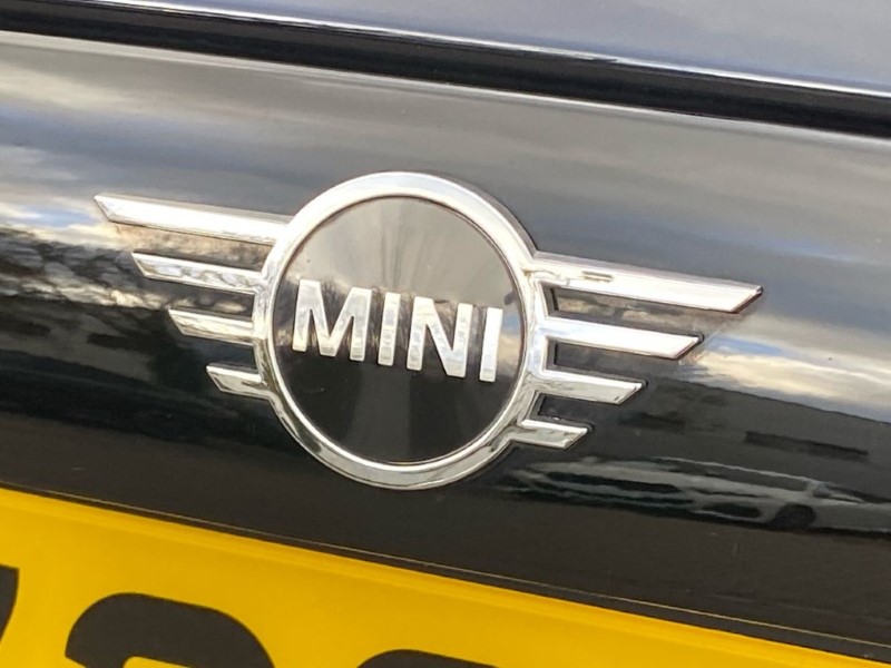 2023 (23) MINI HATCHBACK 1.5 Cooper Exclusive Premium 3dr Auto 4776167