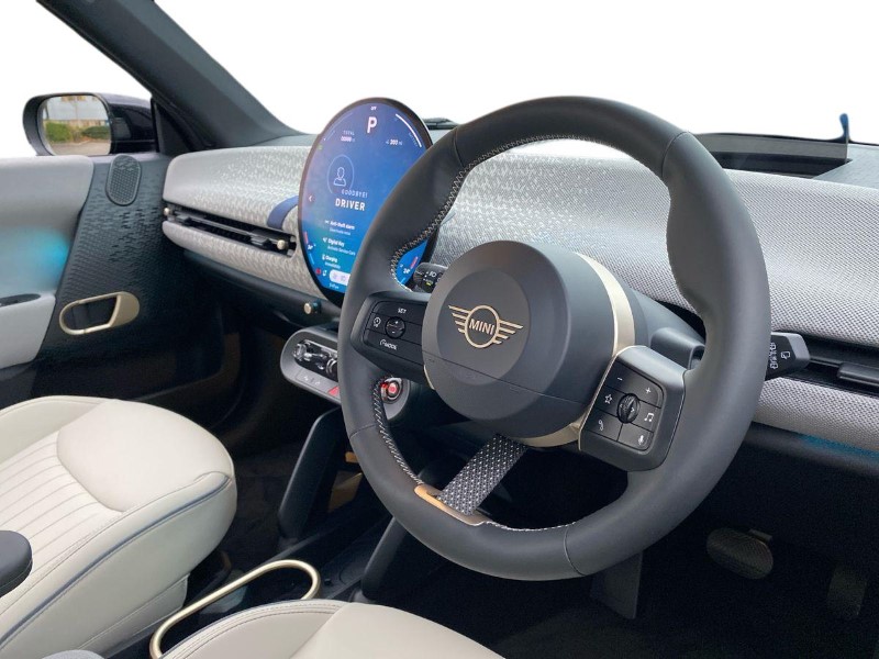2025 (75) MINI COOPER 160kW SE Exclusive 54kWh 3dr Auto 4872922