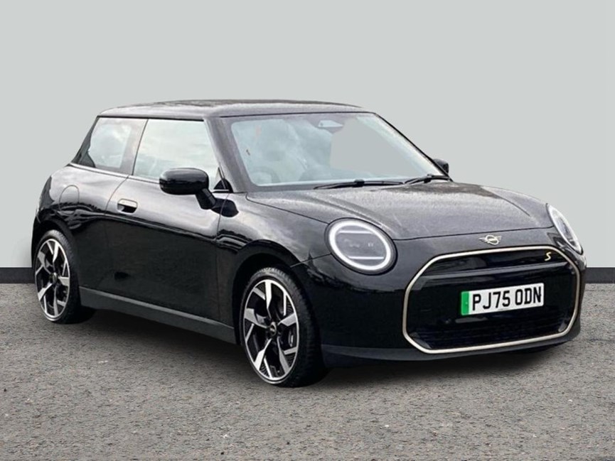 2025 (75) MINI COOPER 160kW SE Exclusive 54kWh 3dr Auto