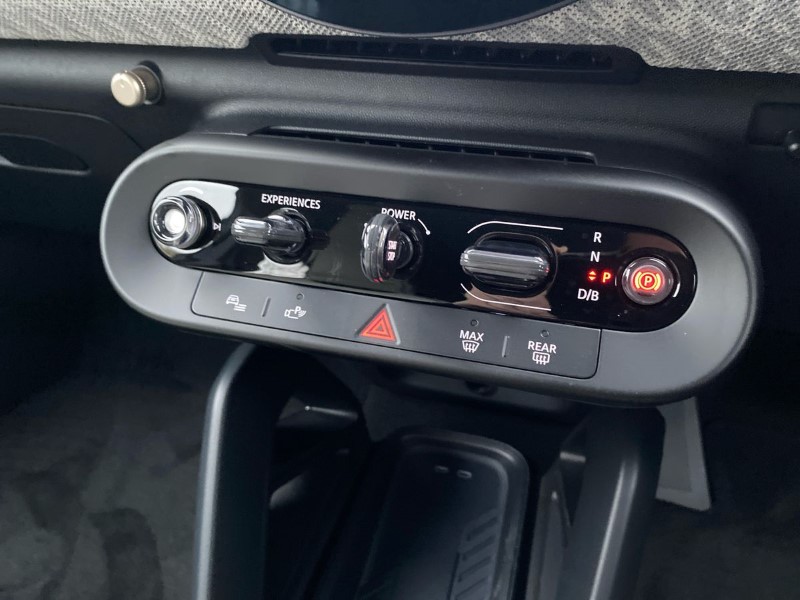 2025 (75) MINI COOPER 160kW SE Exclusive 54kWh 3dr Auto 4872926