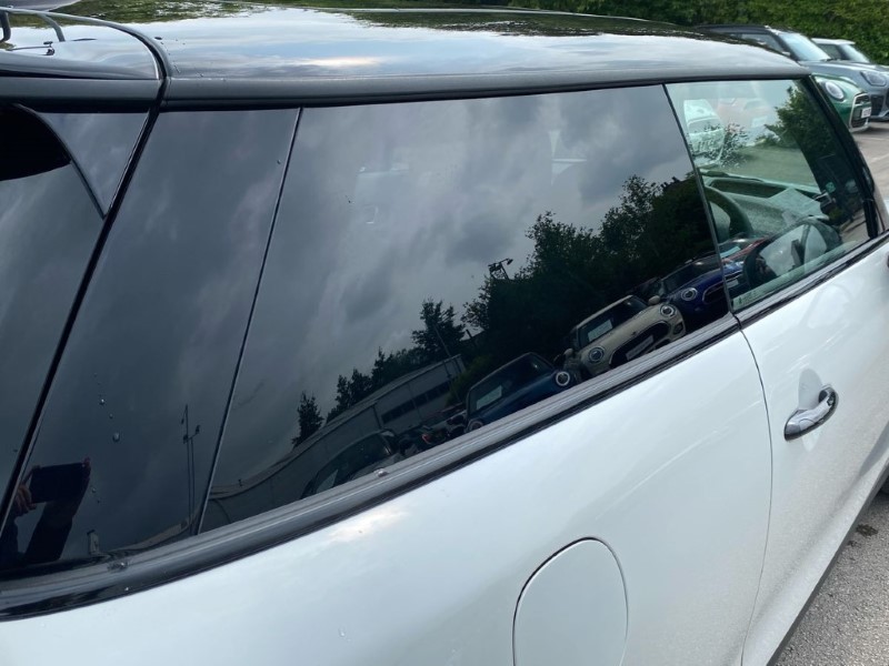 2025 (25) MINI COOPER 2.0 S Exclusive 3dr Auto 4752756