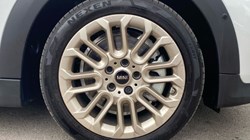 2025 (25) MINI COOPER 2.0 S Exclusive 3dr Auto 4752717