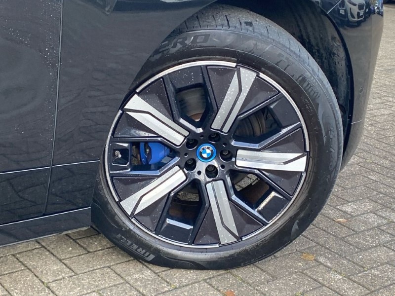 2022 (72) BMW iX 240kW xDrive40 M Sport 76.6kWh 5dr Auto 4845468