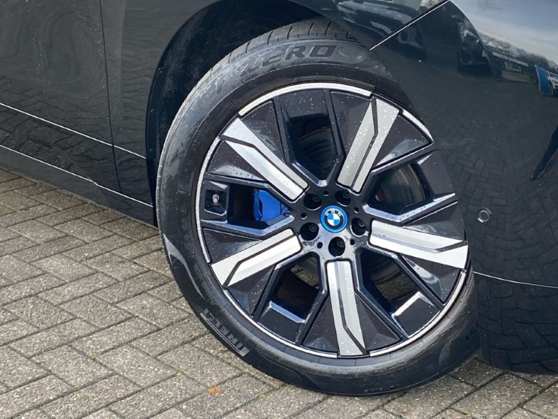 2022 (72) BMW iX 240kW xDrive40 M Sport 76.6kWh 5dr Auto 4845463