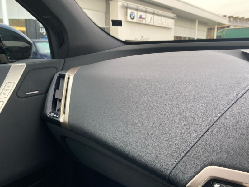 2022 (72) BMW iX 240kW xDrive40 M Sport 76.6kWh 5dr Auto 4845454