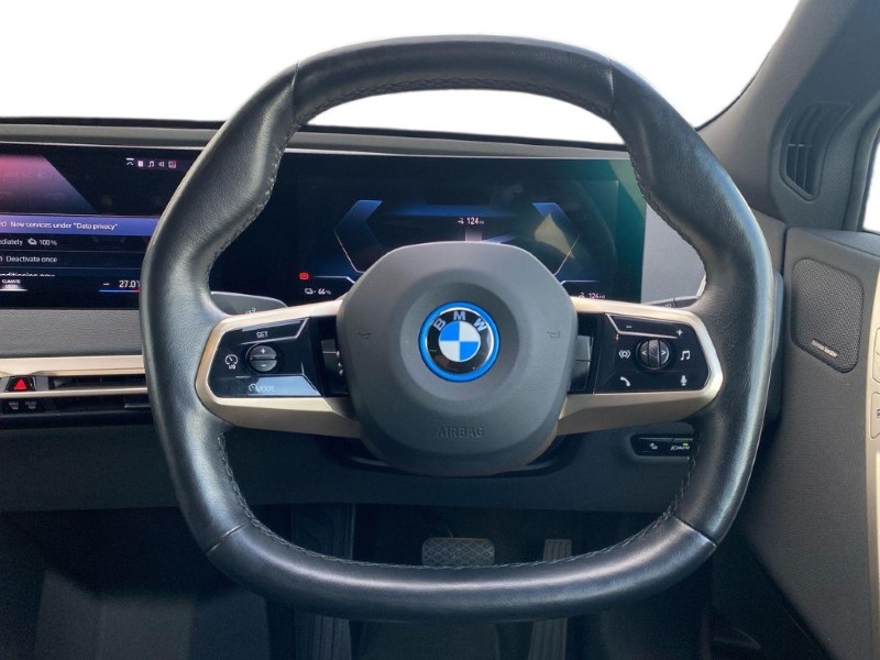2022 (72) BMW iX 240kW xDrive40 M Sport 76.6kWh 5dr Auto 4845426