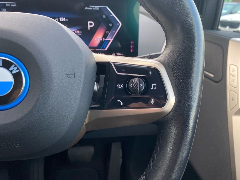 2022 (72) BMW iX 240kW xDrive40 M Sport 76.6kWh 5dr Auto 4845439