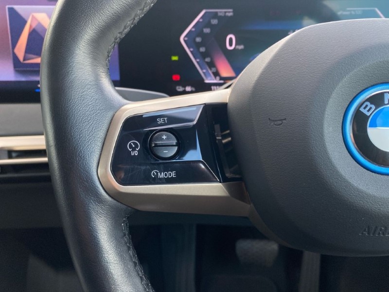 2022 (72) BMW iX 240kW xDrive40 M Sport 76.6kWh 5dr Auto 4845438