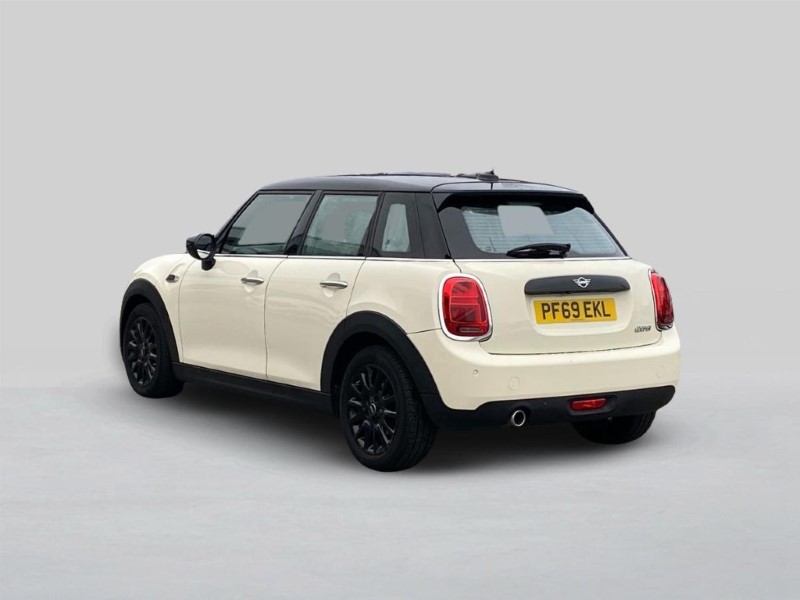 2019 (69) MINI HATCHBACK 1.5 Cooper Classic II 5dr Auto