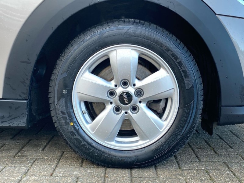 2022 (72) MINI HATCHBACK 1.5 Cooper Classic 3dr Auto 4872235