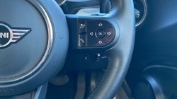 2022 (72) MINI HATCHBACK 1.5 Cooper Classic 3dr Auto 4805369