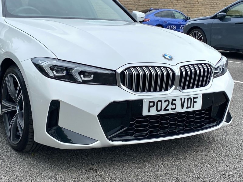 2025 (25) BMW 3 SERIES 320i M Sport 4dr Step Auto 4812556