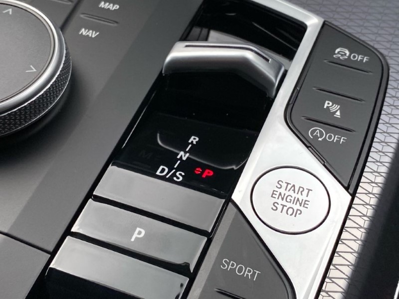 2025 (25) BMW 3 SERIES 320i M Sport 4dr Step Auto 4812549