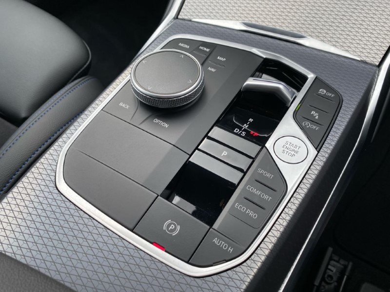 2025 (25) BMW 3 SERIES 320i M Sport 4dr Step Auto 4812526