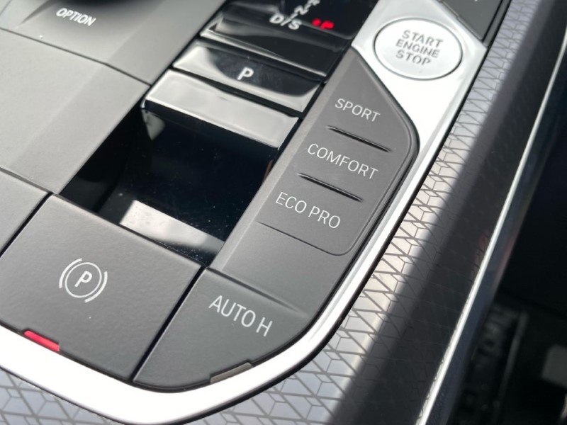 2025 (25) BMW 3 SERIES 320i M Sport 4dr Step Auto 4812535