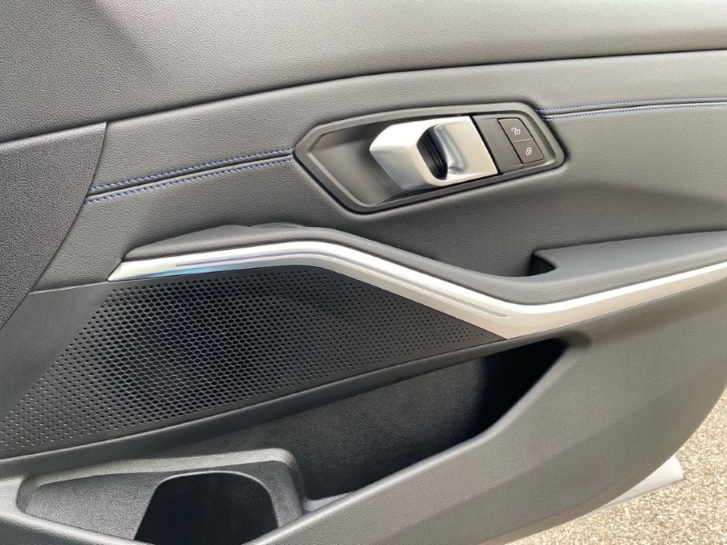 2025 (25) BMW 3 SERIES 320i M Sport 4dr Step Auto 4812537