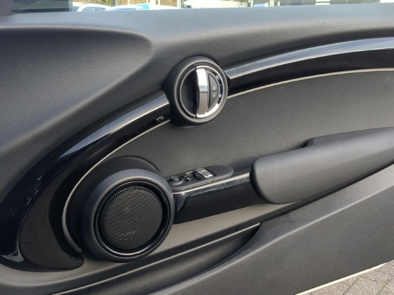 2022 (72) MINI HATCHBACK 1.5 Cooper Sport 3dr Auto 4849937