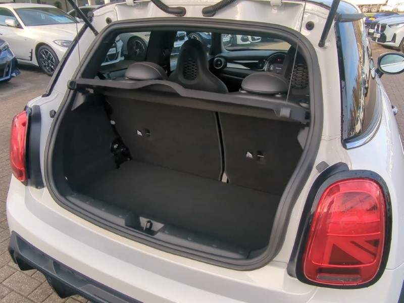 2022 (72) MINI HATCHBACK 1.5 Cooper Sport 3dr Auto 4849954