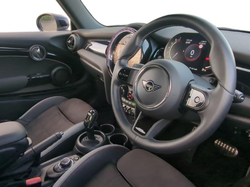 2022 (72) MINI HATCHBACK 1.5 Cooper Sport 3dr Auto 4849922