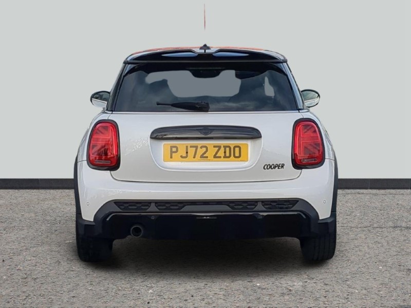 2022 (72) MINI HATCHBACK 1.5 Cooper Sport 3dr Auto 4849931