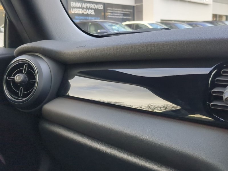 2022 (72) MINI HATCHBACK 1.5 Cooper Sport 3dr Auto 4849947