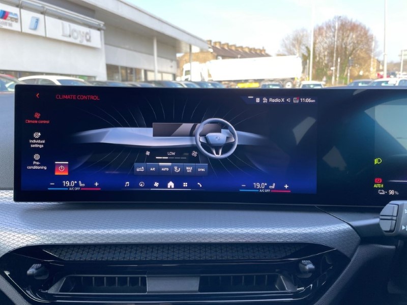 2025 (75) BMW I4 250kW eDrive40 M Sport 83.9kWh 5dr Auto 5014455