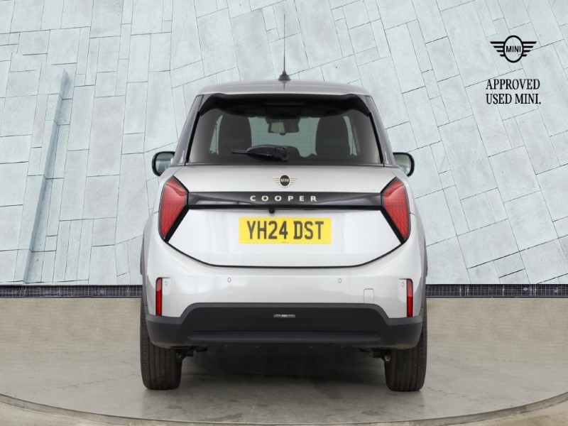 2024 (24) MINI COOPER 1.5 C Classic 5dr Auto 4877929