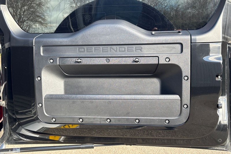 2023 (73) LAND ROVER COMMERCIAL DEFENDER 3.0 D250 Hard Top Auto [3 Seat] 5243235