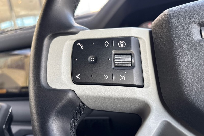 2023 (73) LAND ROVER COMMERCIAL DEFENDER 3.0 D250 Hard Top Auto [3 Seat] 5243220