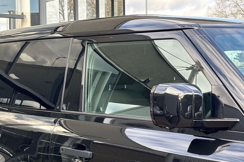 2023 (73) LAND ROVER COMMERCIAL DEFENDER 3.0 D250 Hard Top Auto [3 Seat] 5243245