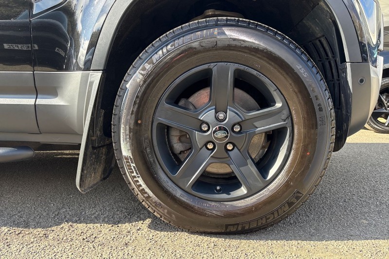 2023 (73) LAND ROVER COMMERCIAL DEFENDER 3.0 D250 Hard Top Auto [3 Seat] 5243199