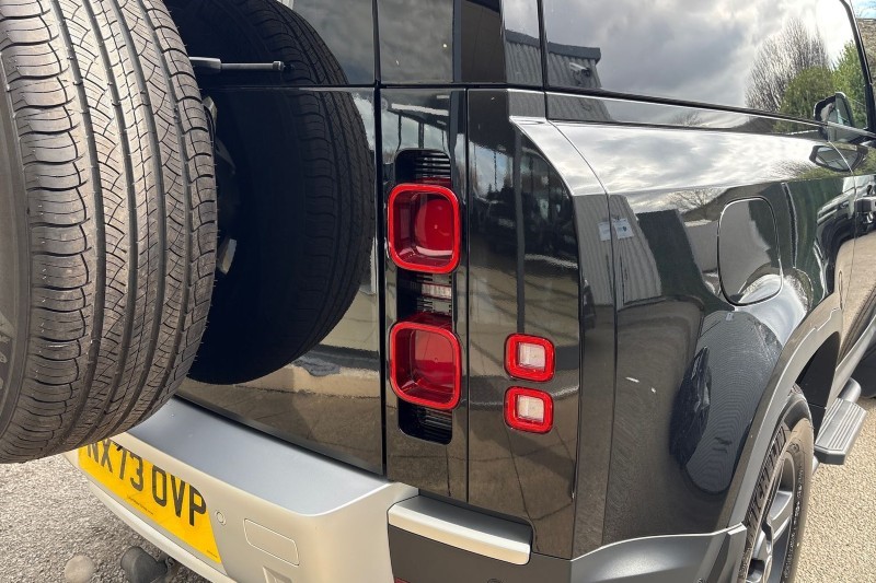 2023 (73) LAND ROVER COMMERCIAL DEFENDER 3.0 D250 Hard Top Auto [3 Seat] 5243242