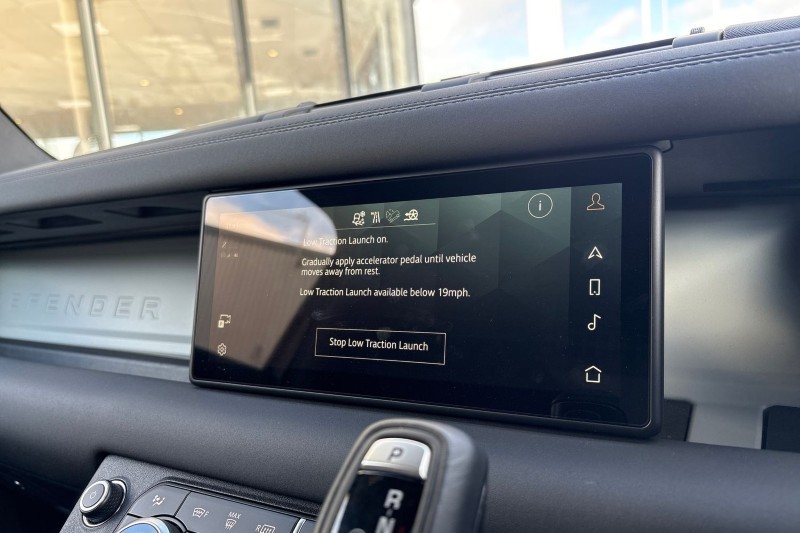 2023 (73) LAND ROVER COMMERCIAL DEFENDER 3.0 D250 Hard Top Auto [3 Seat] 5243231