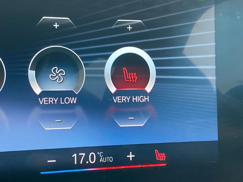 2022 (72) BMW iX 240kW xDrive40 M Sport 76.6kWh 5dr Auto 4921657