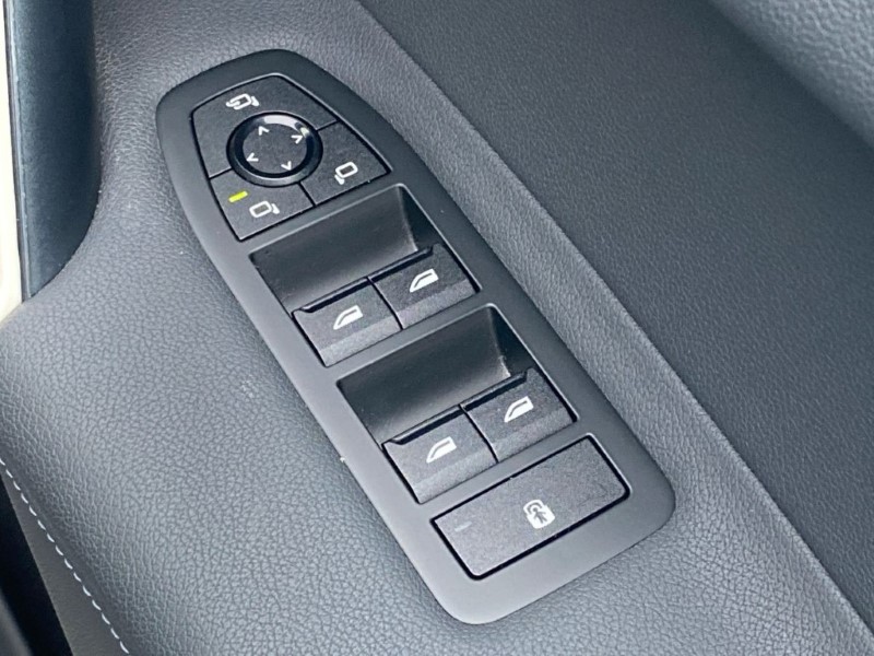 2022 (72) BMW iX 240kW xDrive40 M Sport 76.6kWh 5dr Auto 4921648