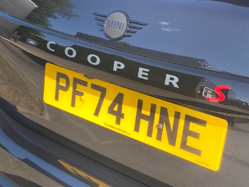 2024 (74) MINI COOPER 2.0 S Sport 5dr Auto 4950007