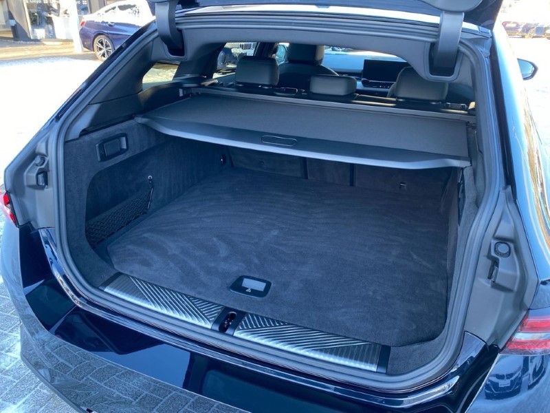 2025 (75) BMW 5 SERIES 530e M Sport Pro 5dr Auto 4915802