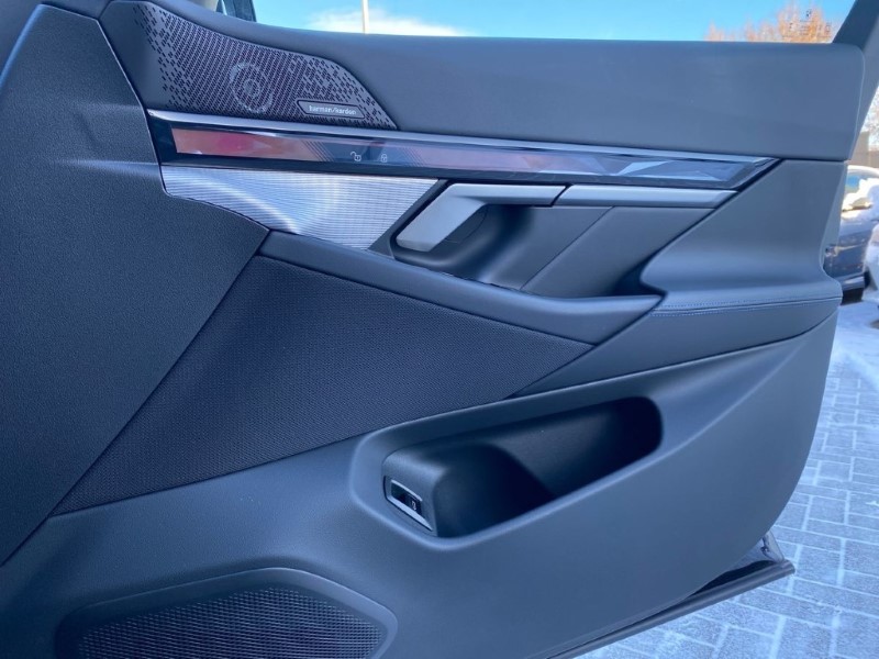 2025 (75) BMW 5 SERIES 530e M Sport Pro 5dr Auto 4915785