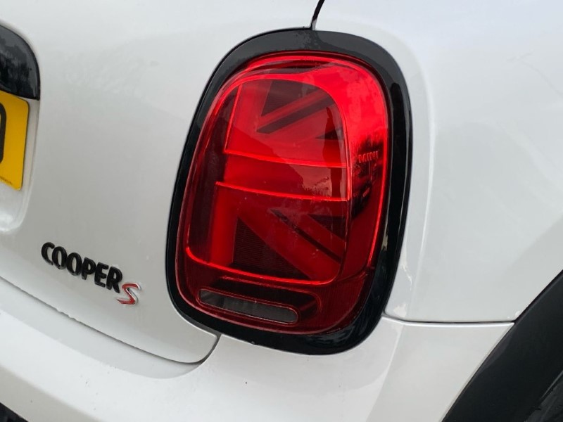 2023 (23) MINI HATCHBACK 2.0 Cooper S Sport Premium 3dr Auto 4948630