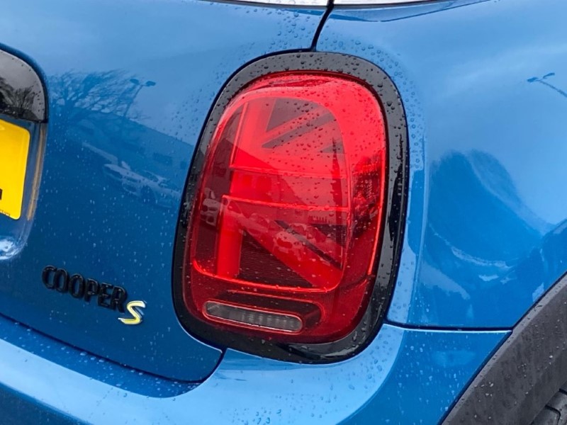 2021 (21) MINI HATCHBACK 135kW Cooper S Collection Edition 33kWh 3dr Auto 4982186