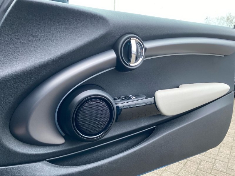 2021 (21) MINI HATCHBACK 135kW Cooper S Collection Edition 33kWh 3dr Auto 4982161