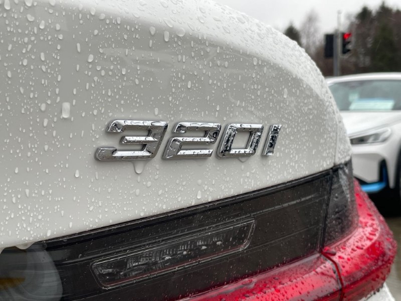 2024 (74) BMW 3 SERIES 320i M Sport 4dr Step Auto 4943668