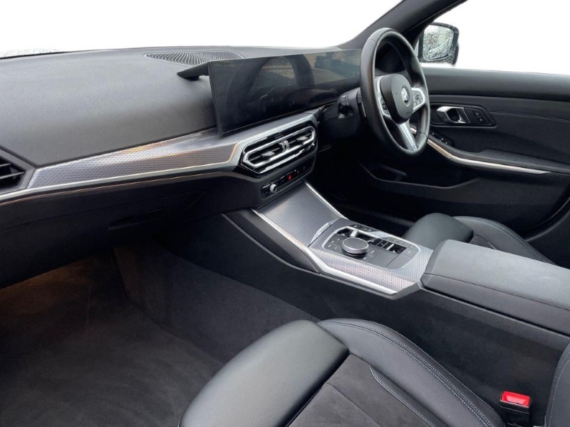 2024 (74) BMW 3 SERIES 320i M Sport 4dr Step Auto 4943633