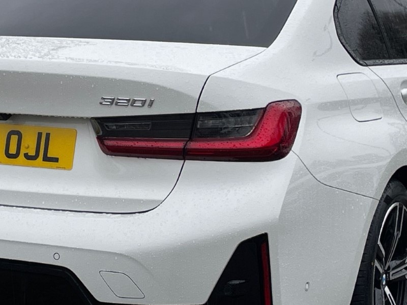 2024 (74) BMW 3 SERIES 320i M Sport 4dr Step Auto 4943669