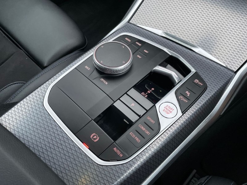 2024 (74) BMW 3 SERIES 320i M Sport 4dr Step Auto 4943636