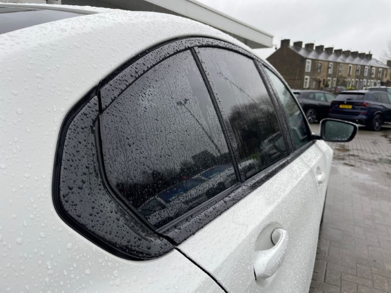 2024 (74) BMW 3 SERIES 320i M Sport 4dr Step Auto 4943673