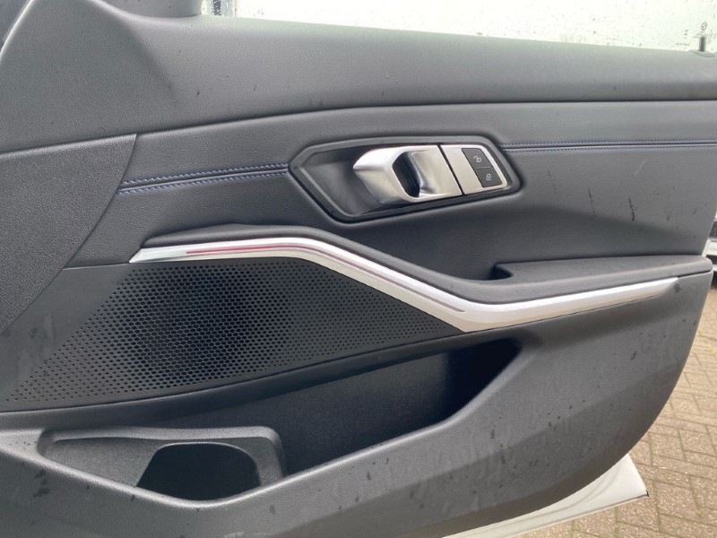 2024 (73) BMW 3 SERIES 320i M Sport 4dr Step Auto 5000060