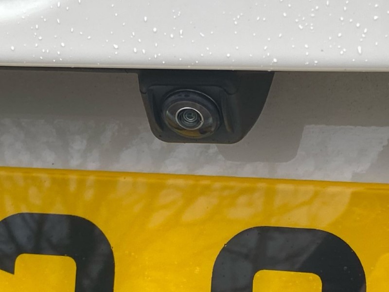 2024 (73) BMW 3 SERIES 320i M Sport 4dr Step Auto 5000077