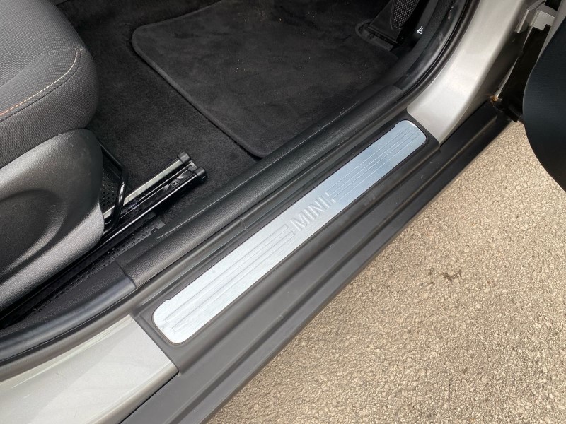 2023 (23) MINI HATCHBACK 1.5 Cooper Classic Premium 5dr Auto 4928852